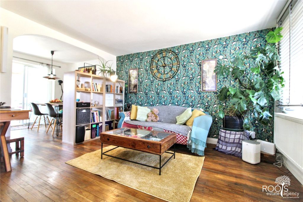 Property photo 2 of 11 Picture No. 01