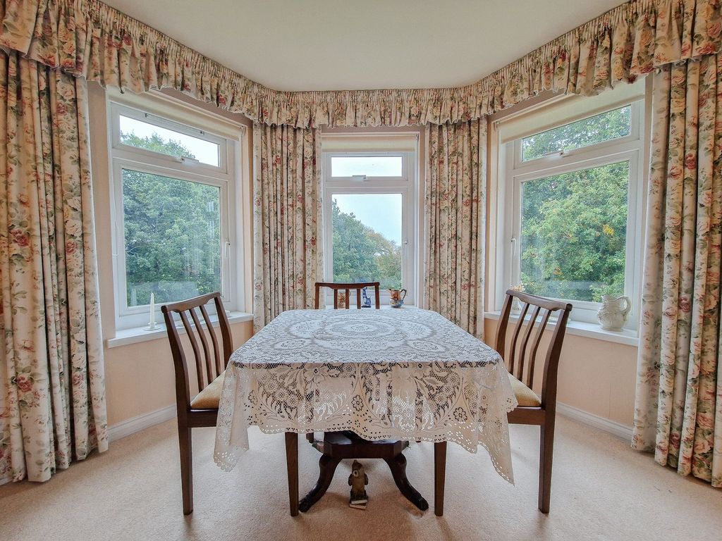 Additional image 9 of 2 bed flat for sale29 Oaklands Manor, St Saviour JE2