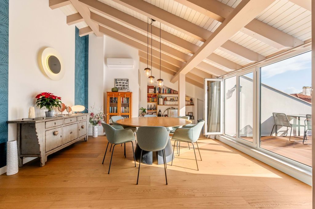 Property photo 1 of 63