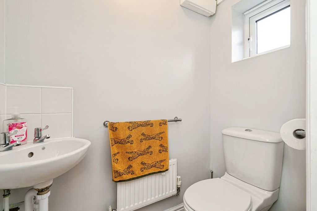 Property photo 3 of 19 Pbox-Img.Jpg