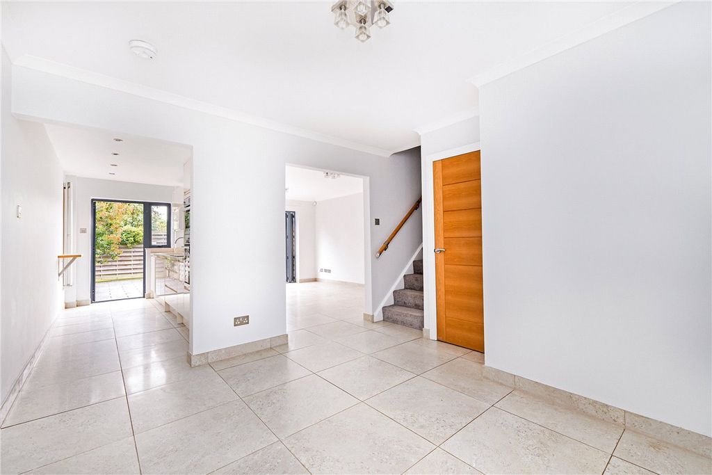 Property photo 2 of 13 Picture No. 08