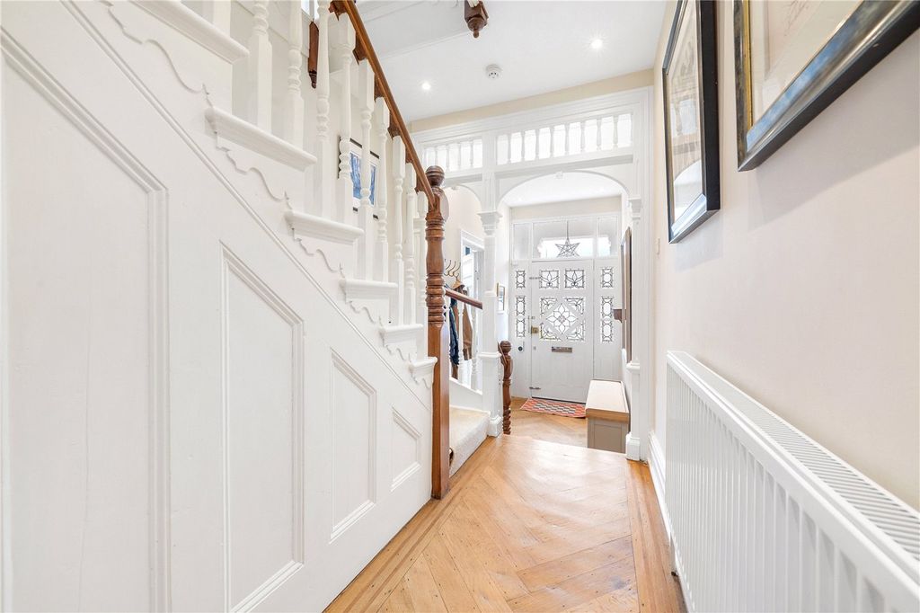 Property photo 2 of 31 Hallway