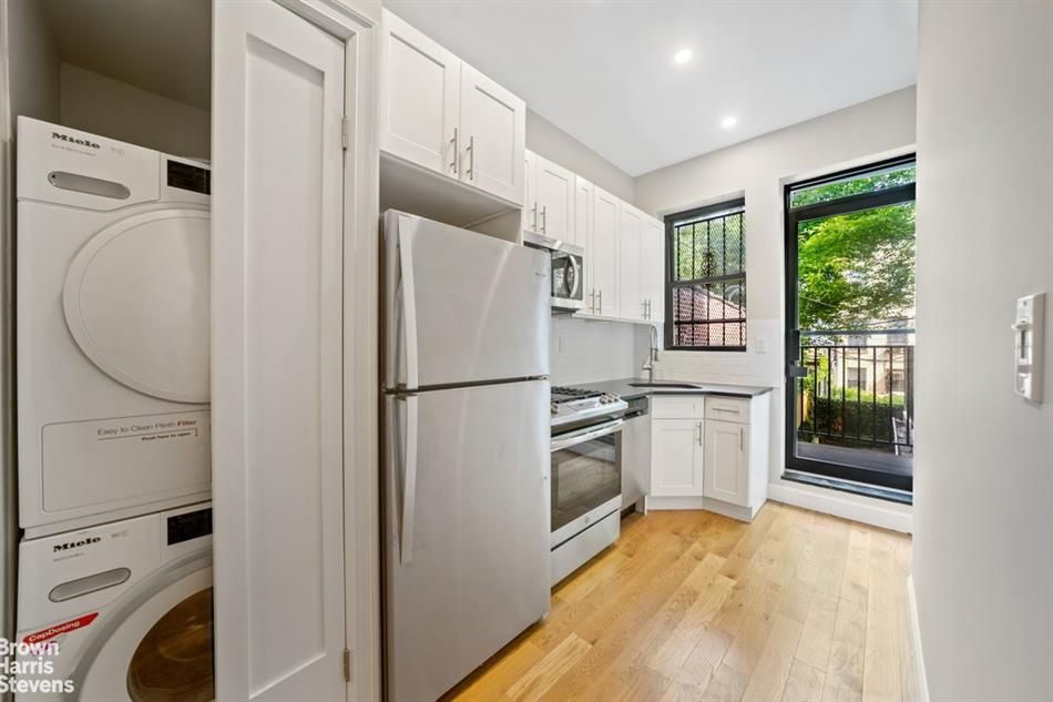 Property photo 3 of 11 <Alttext/>