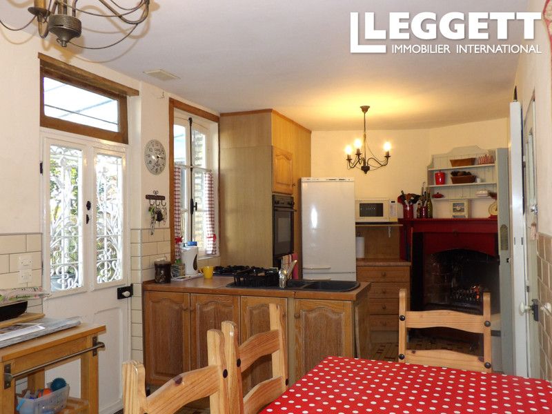 Property photo 2 of 10