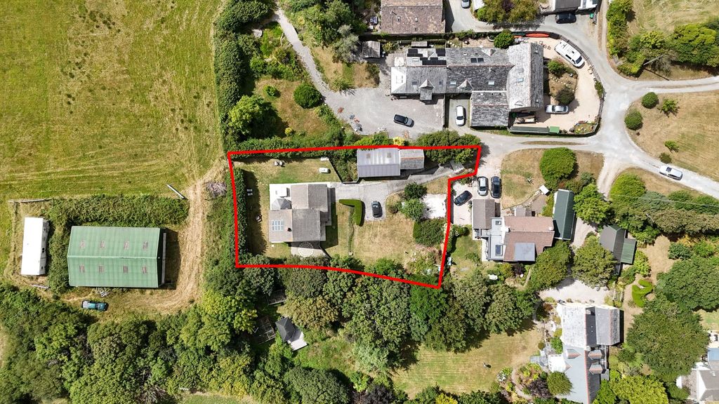 Property photo 2 of 18