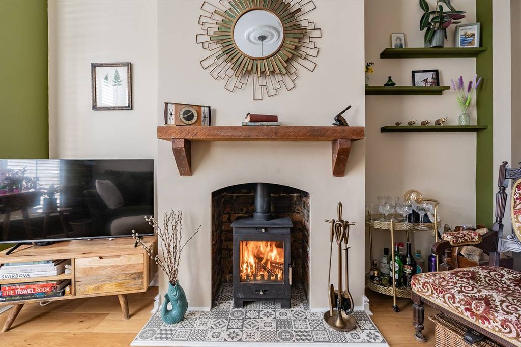 Property photo 3 of 26