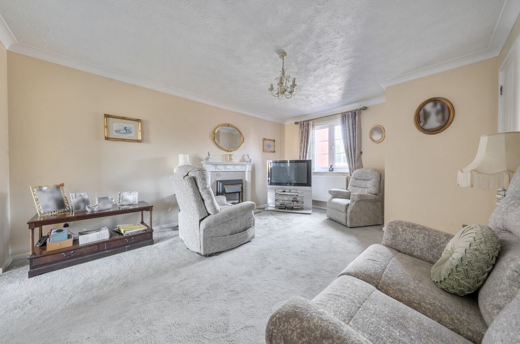 Property photo 2 of 20 1486840-7-6A4Bd94...