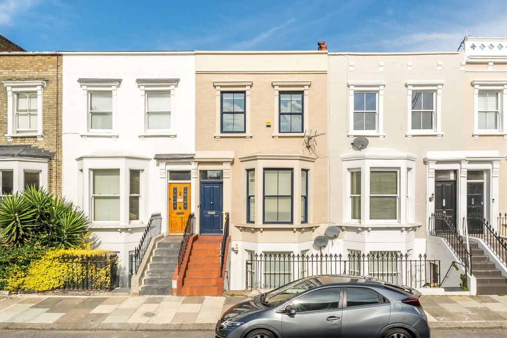 Property photo 1 of 8