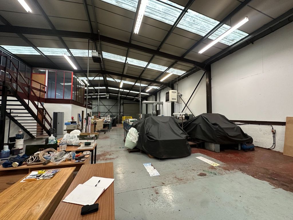 Property photo 2 of 39 4805233