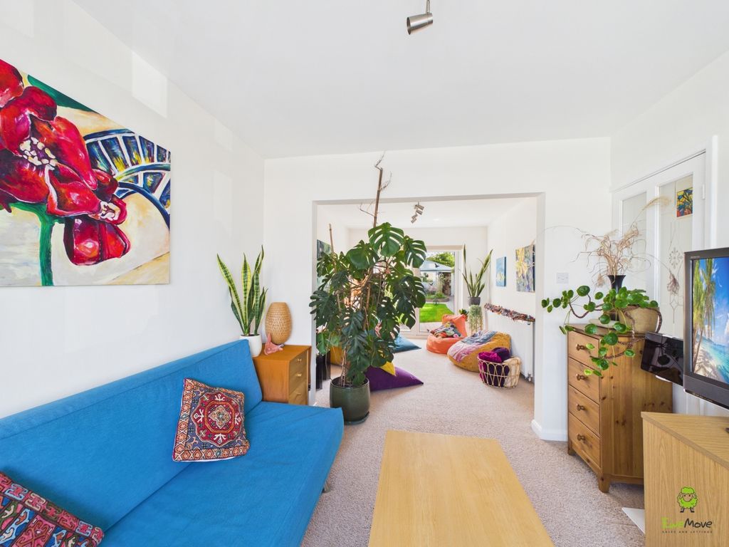 Property photo 3 of 15 Dd27A0E21Eb84c3F8186F3Ca15290d3B_100_Cam02615G0-Pr