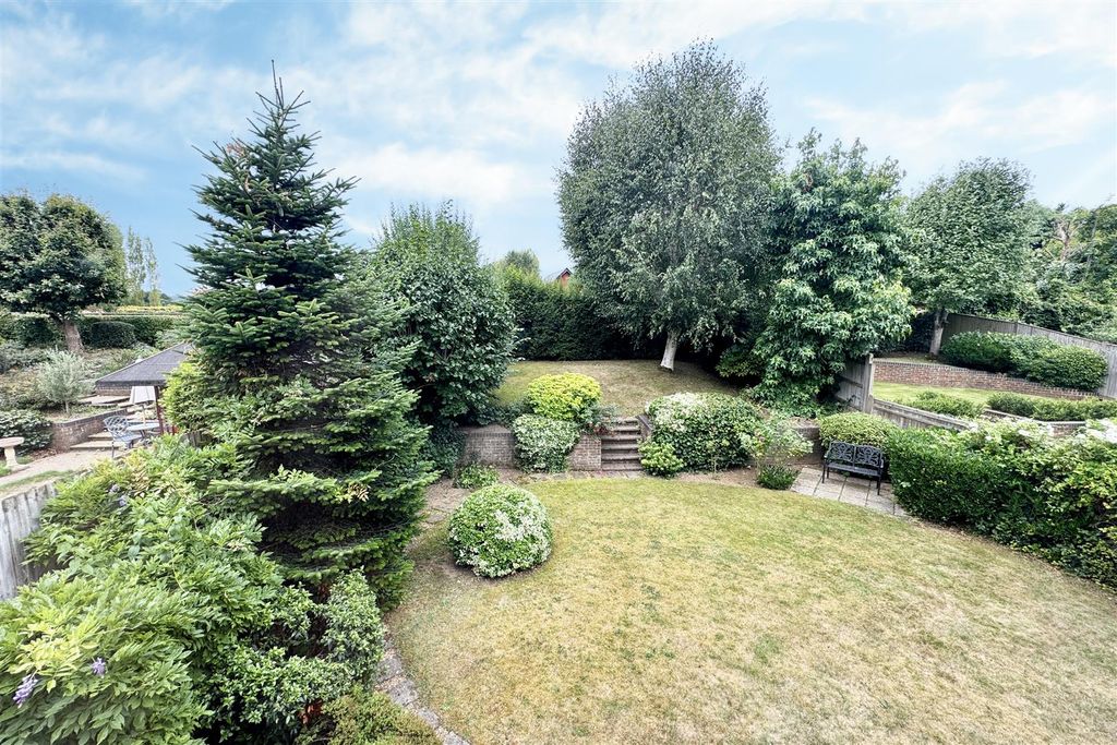 Property photo 3 of 19 Img_1029.Jpg
