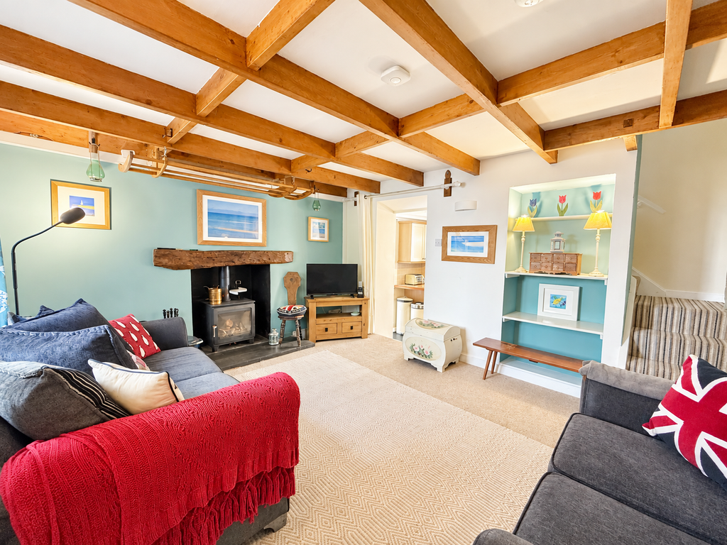Property photo 2 of 31