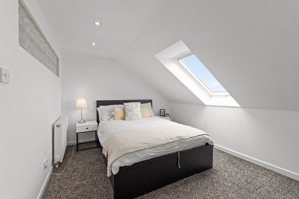 Additional image 20 of 2 bed maisonette for sale162 South Mid Street, Bathgate, West Lothian EH48