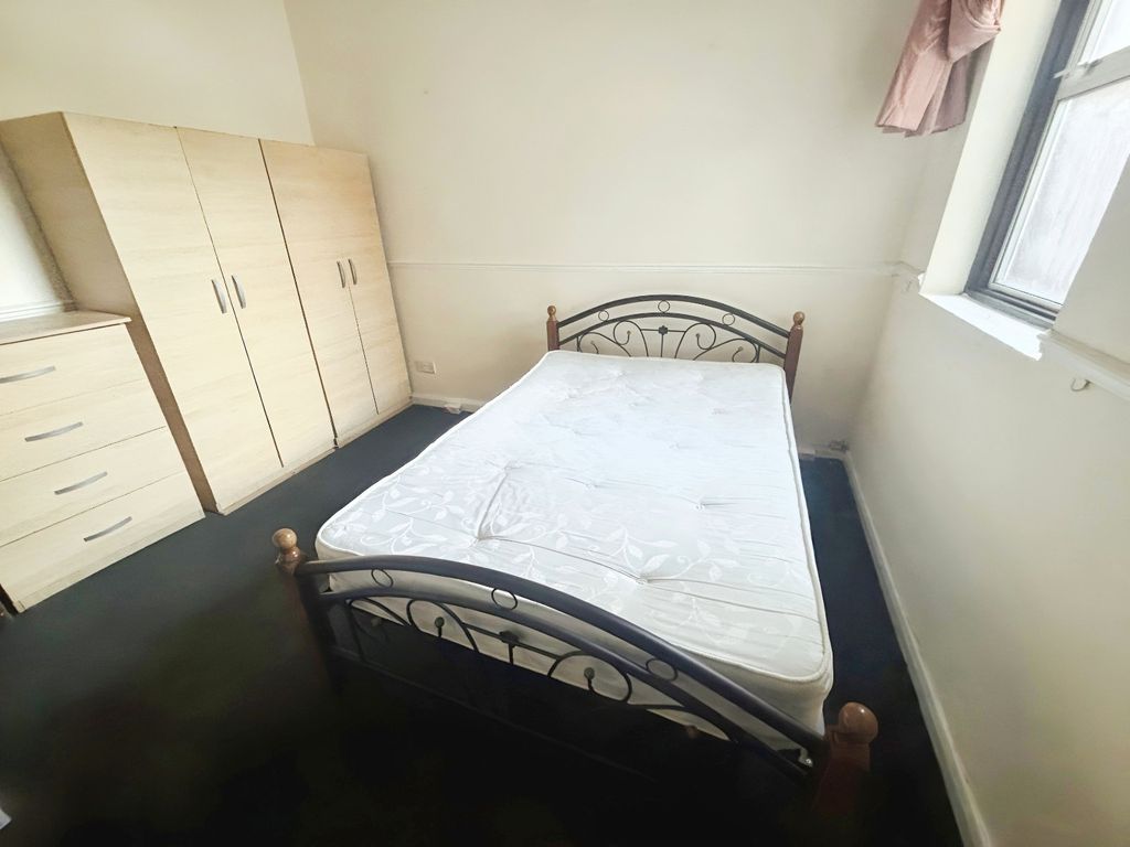 Property photo 1 of 5 Picture No. 06