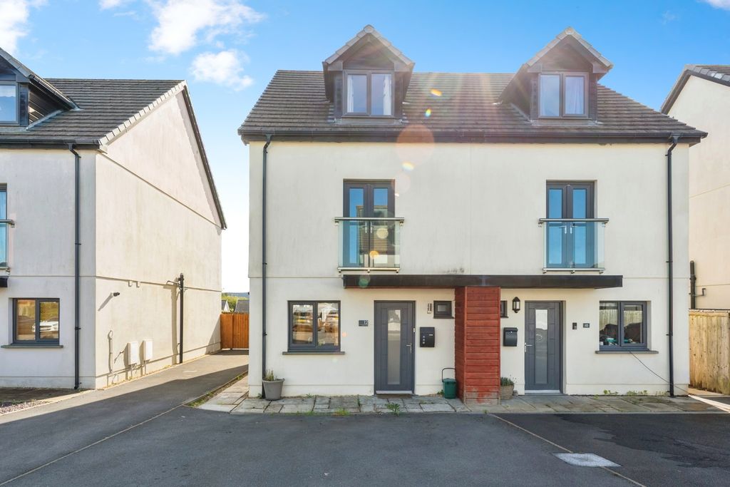 Property photo 1 of 15 Photo