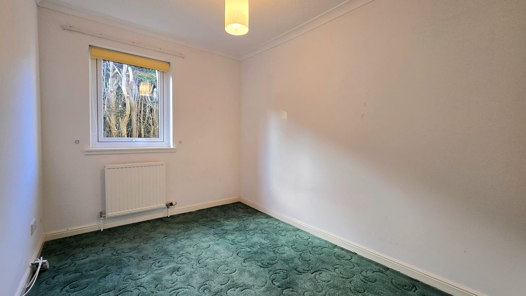 Additional image 6 of 3 bed flat to rentRiverside Gardens, Busby G76