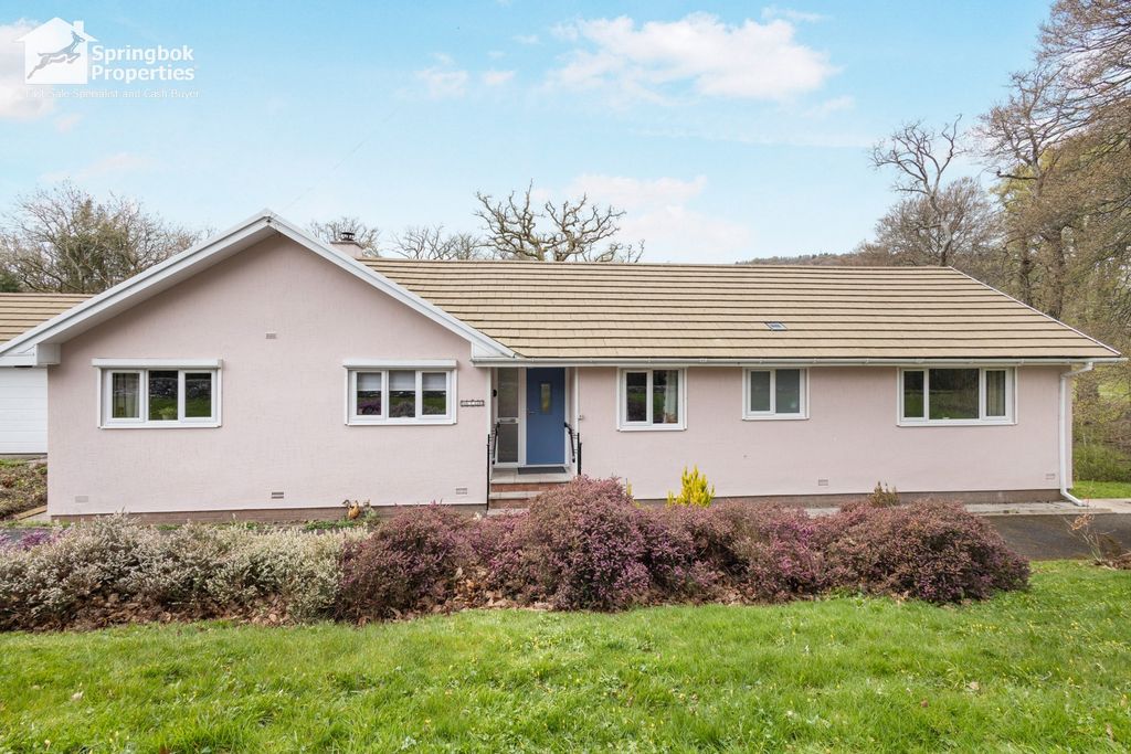 Property photo 1 of 15 Front View