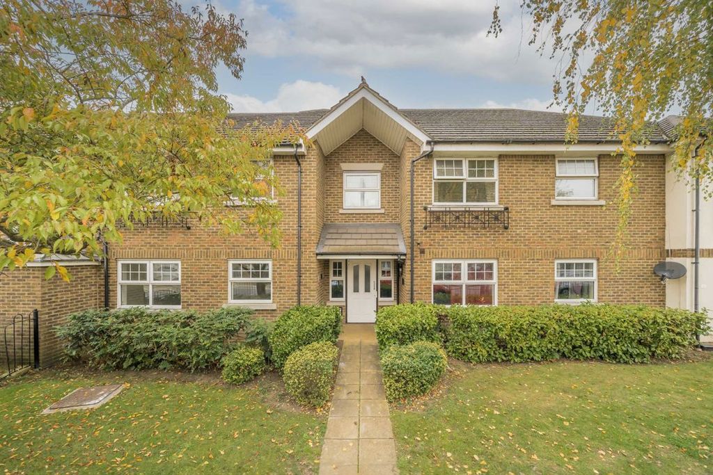 Property photo 1 of 9