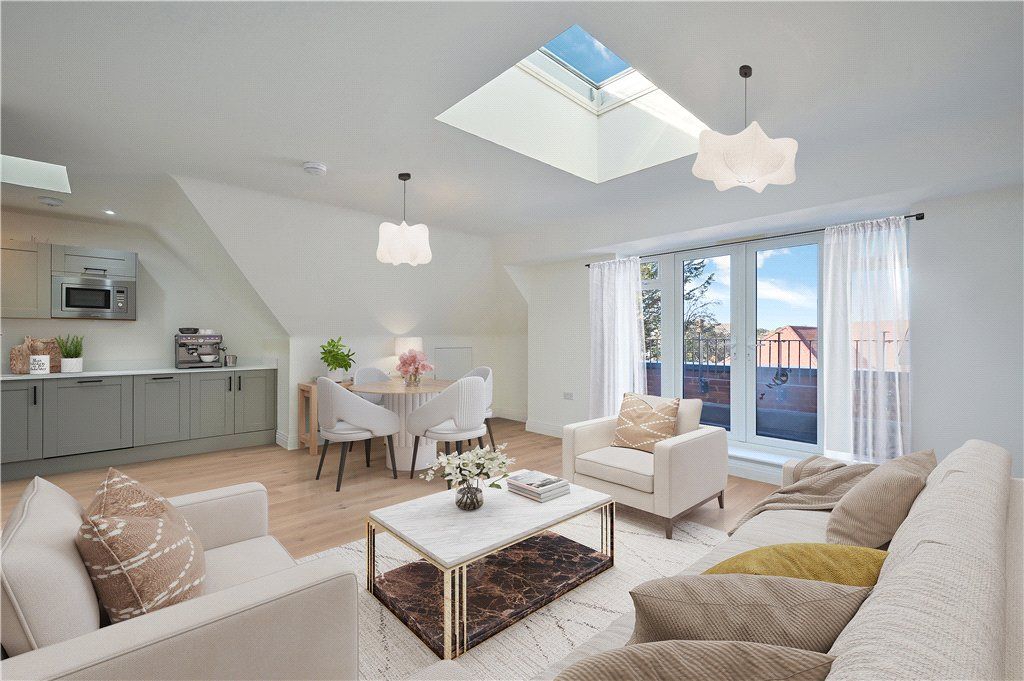 Property photo 1 of 8 Living No 10