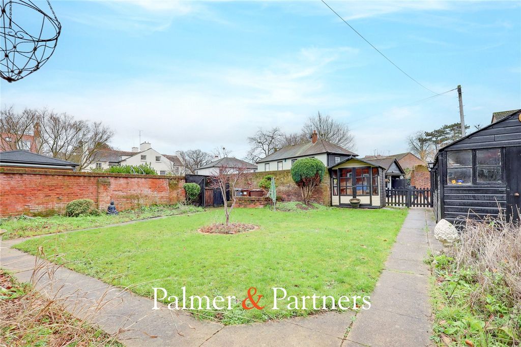 Property photo 2 of 20 Picture No. 28