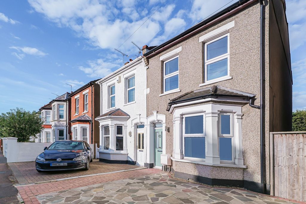 Property photo 1 of 21