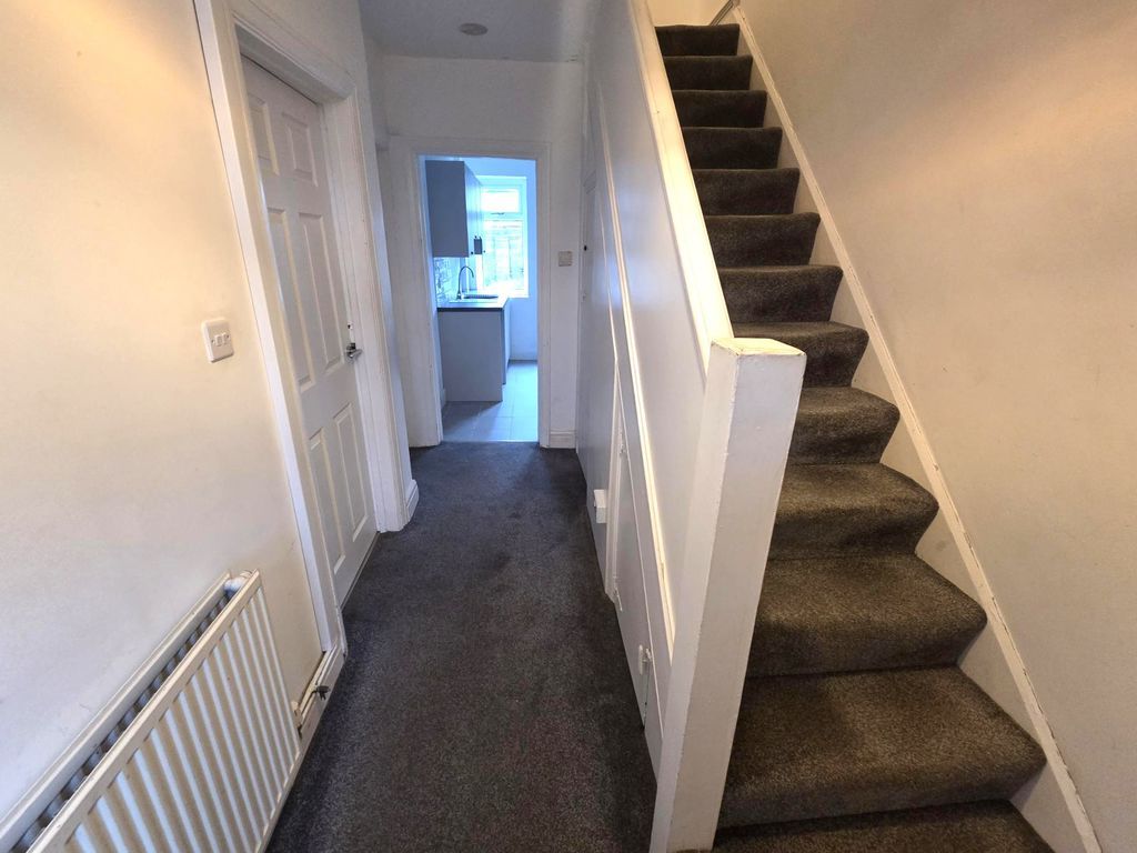 Property photo 2 of 17 Photo 2