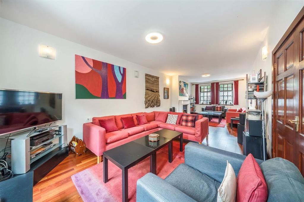 Property photo 2 of 16