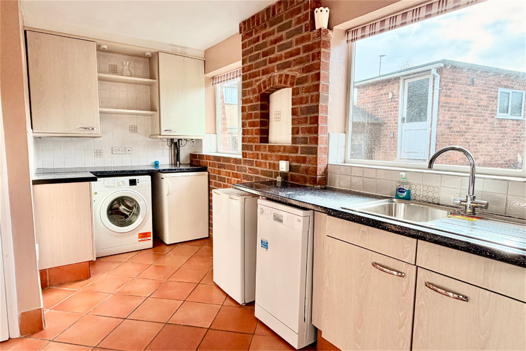 Property photo 2 of 24 (Main)