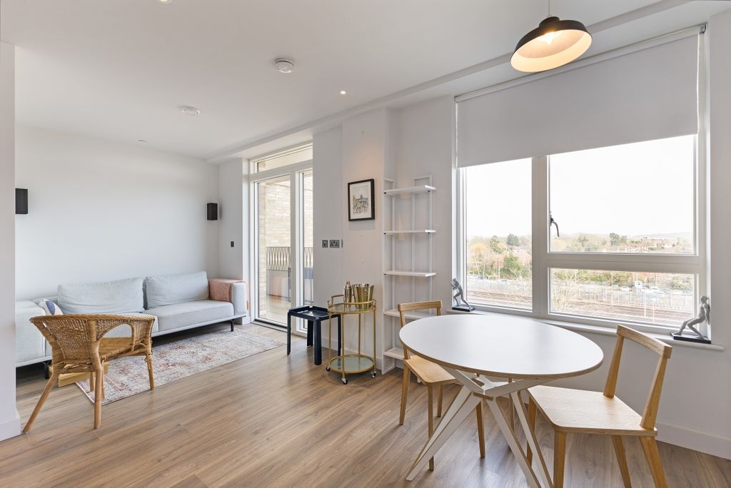 Property photo 2 of 17 87312_Flat 36, Ta...