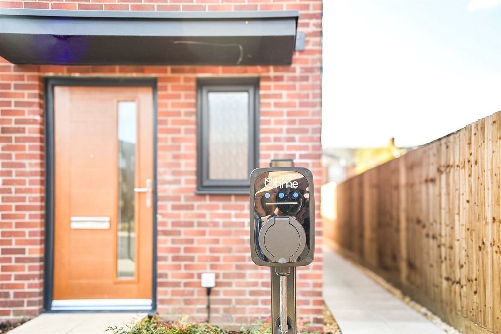 Property photo 1 of 4 Picture No. 04