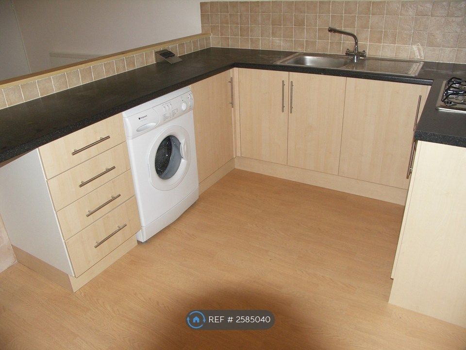 Property photo 3 of 13