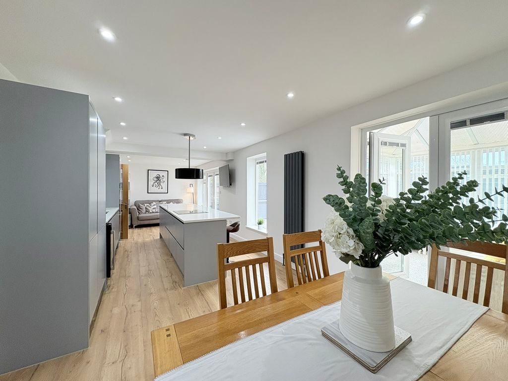 Property photo 3 of 25 Photo 17