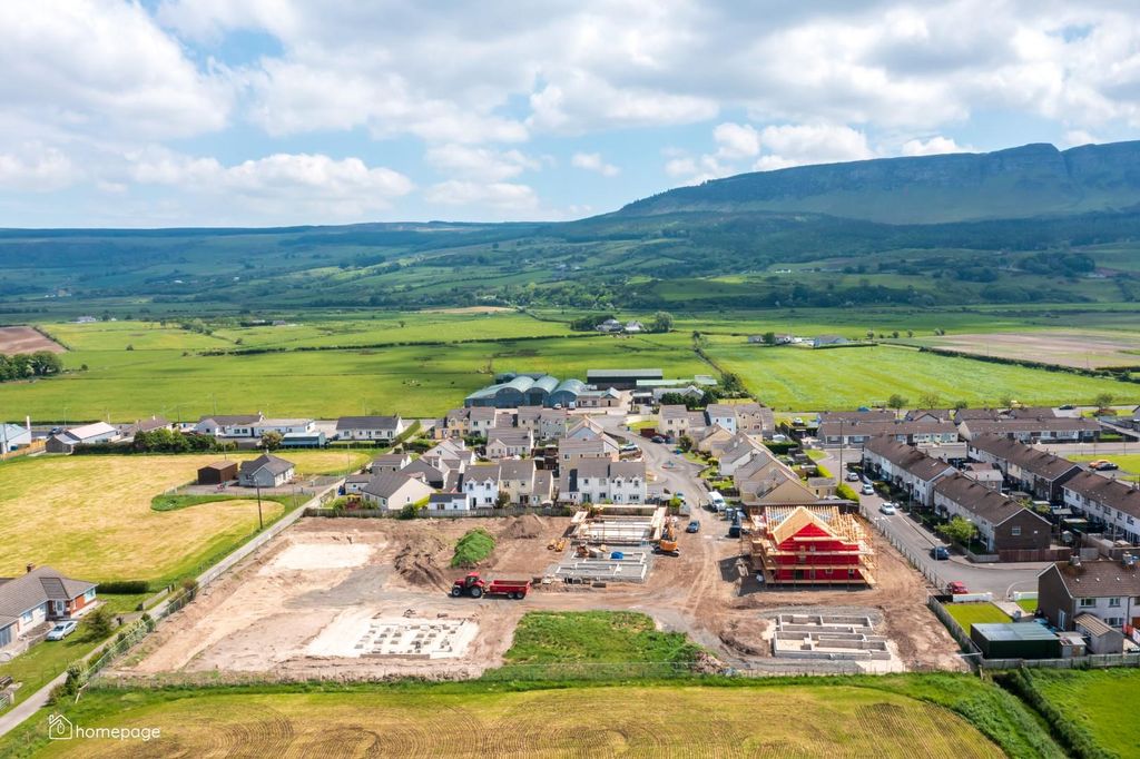 Property photo 3 of 4 Dji_0998.Jpg