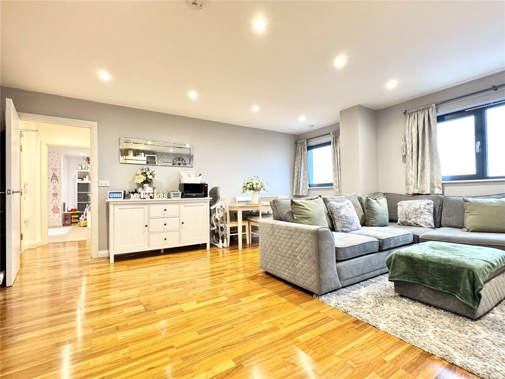 Property photo 1 of 16 Robinson Jackson