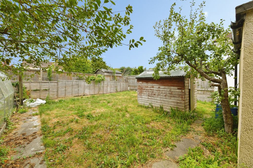 Property photo 3 of 20