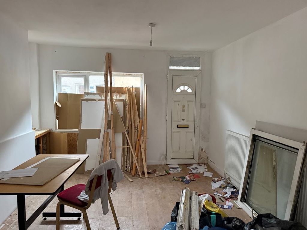 Property photo 2 of 10 Image 2