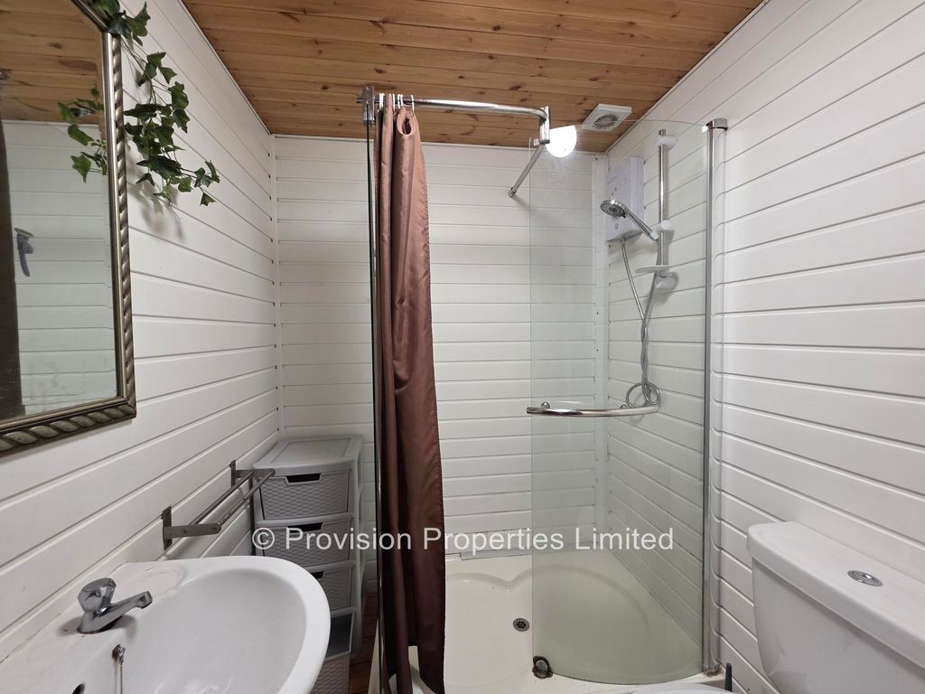 Property photo 3 of 7 Photo