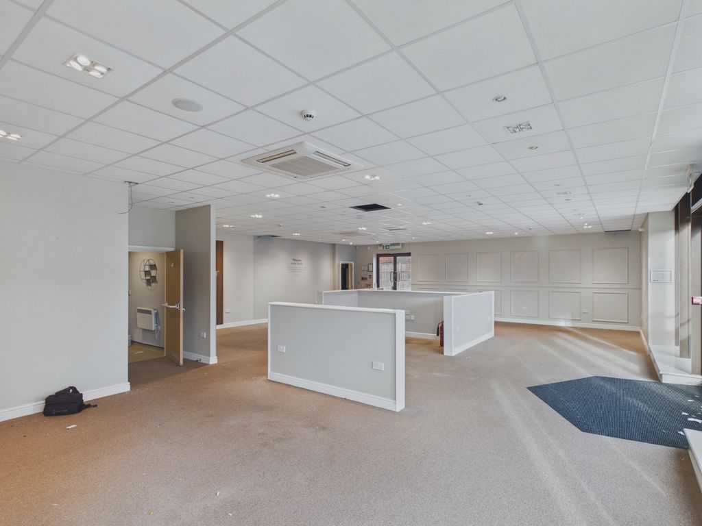 Property photo 2 of 8 Photo 3