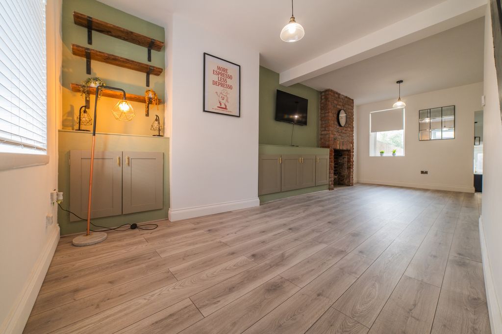 Property photo 2 of 23 Call 02920 454555 To Secure Your Viewing_3