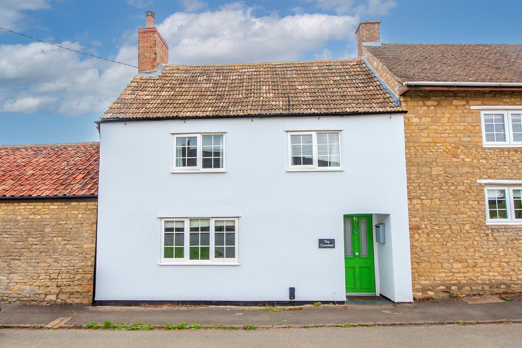 Property photo 1 of 11