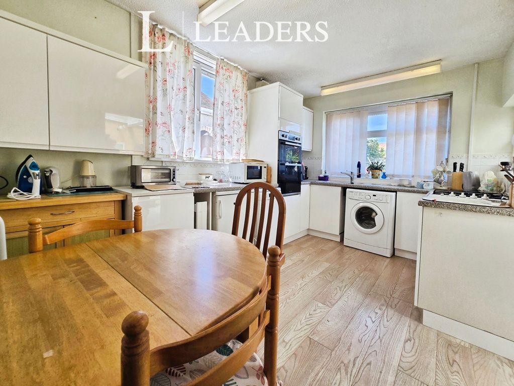 Property photo 1 of 15 Pbox-Img.Jpg