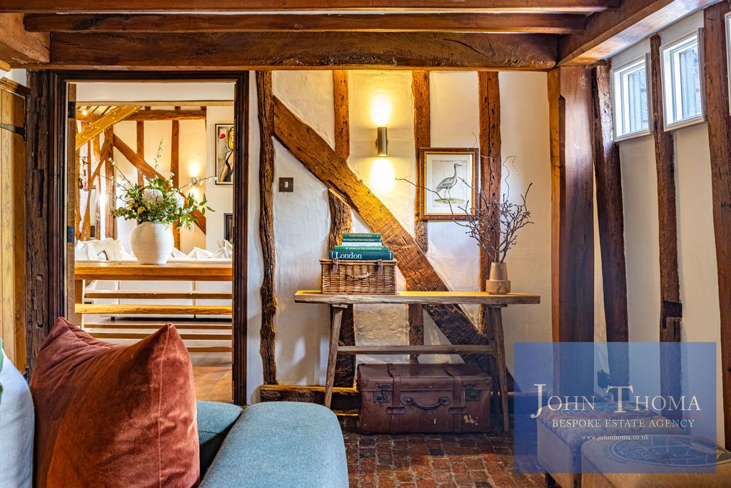 Additional image 21 of 6 bed property to rentMarshalls Barn, Woodside, Epping CM16