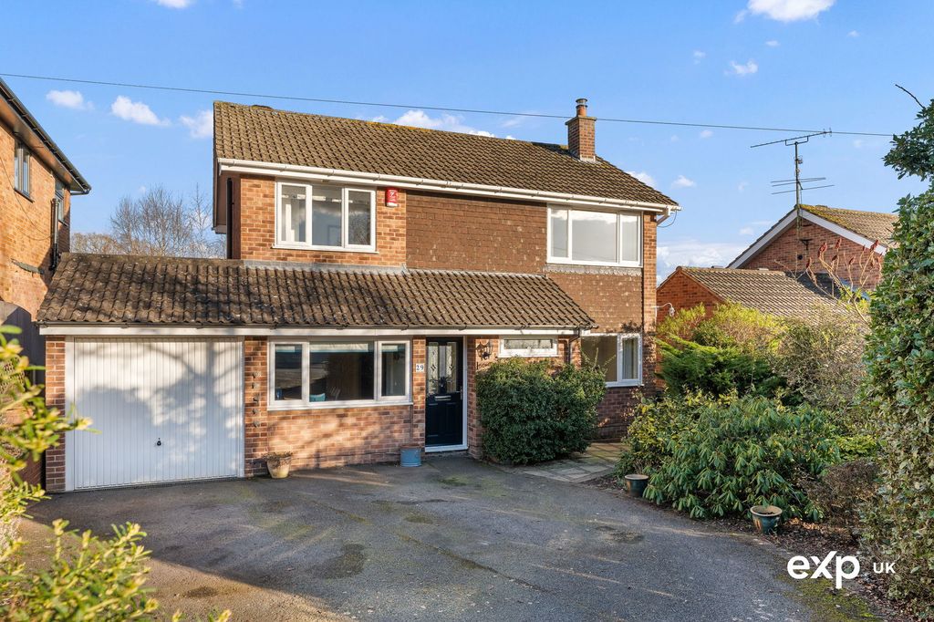 Property photo 1 of 31