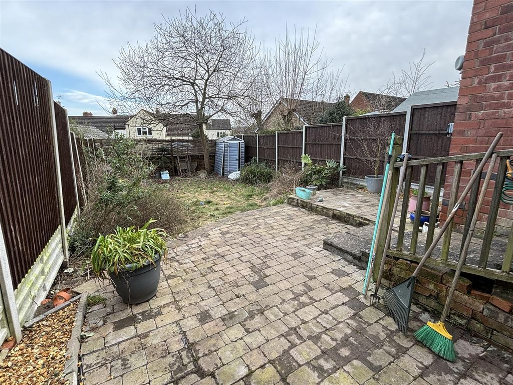 Property photo 3 of 14 Outside