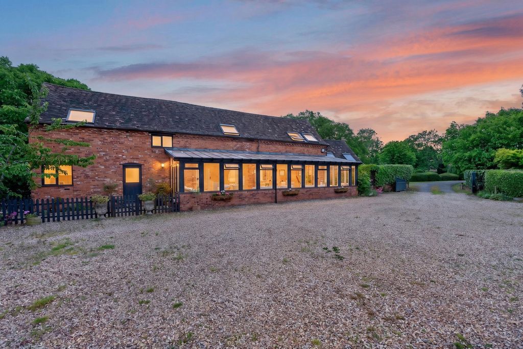Property photo 1 of 31