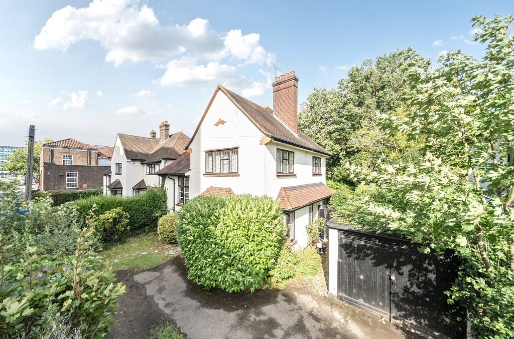 Property photo 1 of 24 1349508-2-68B8500...