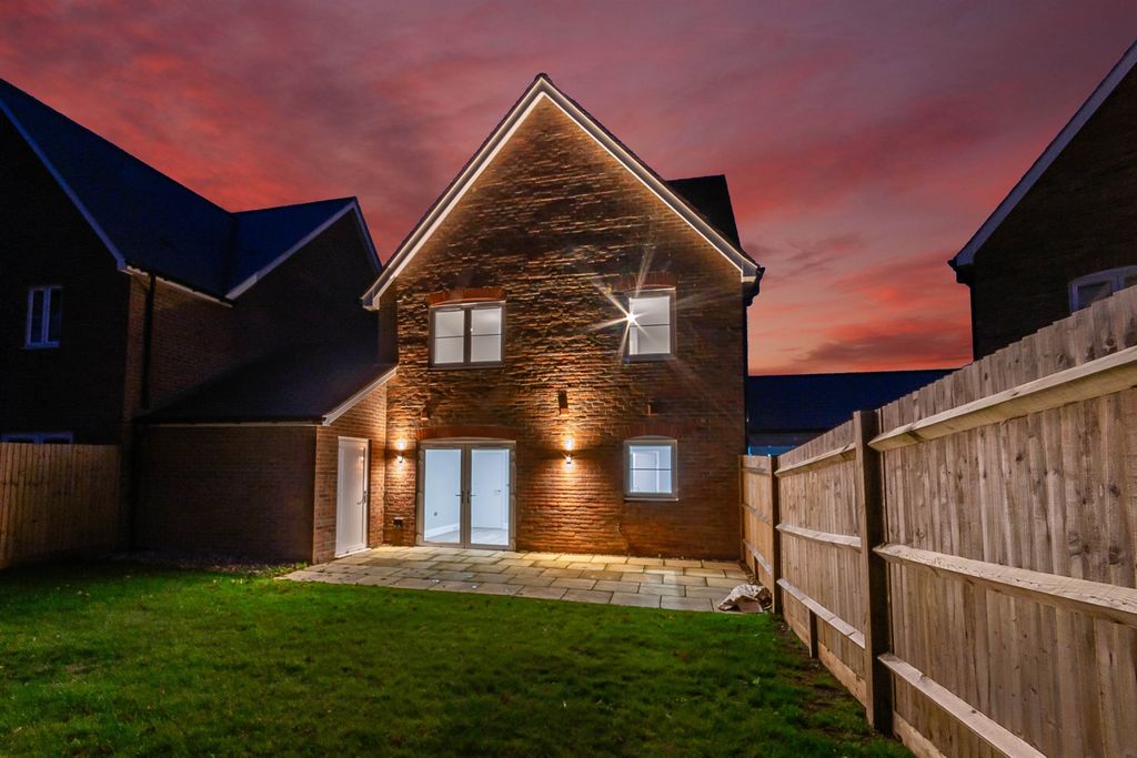 Property photo 1 of 17 Rear Garden