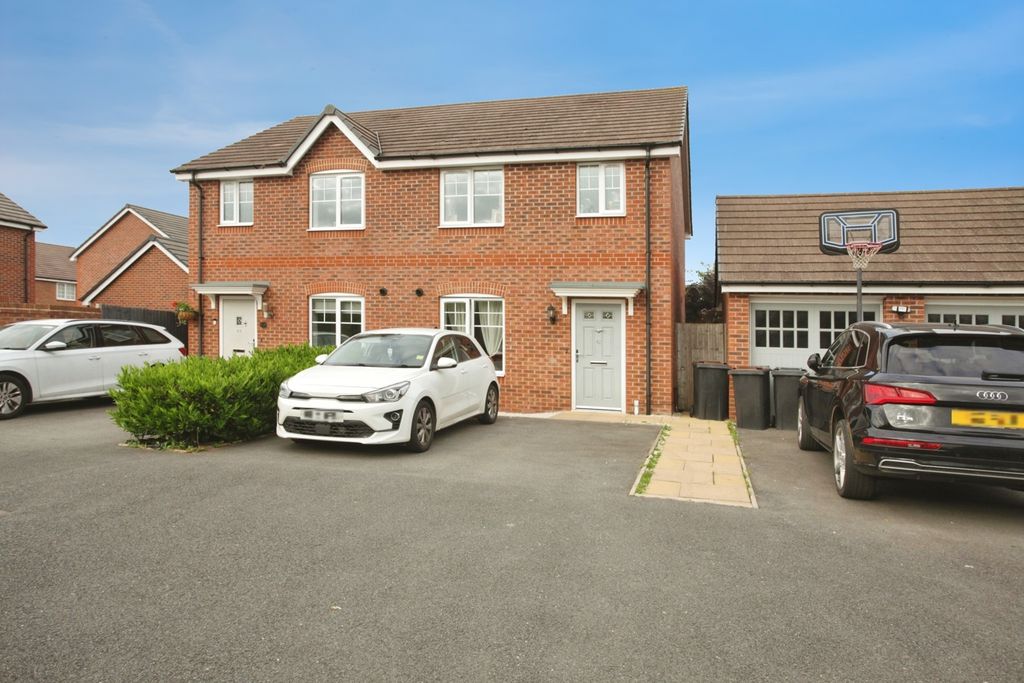 Property photo 1 of 19 Pbox-Img.Jpg