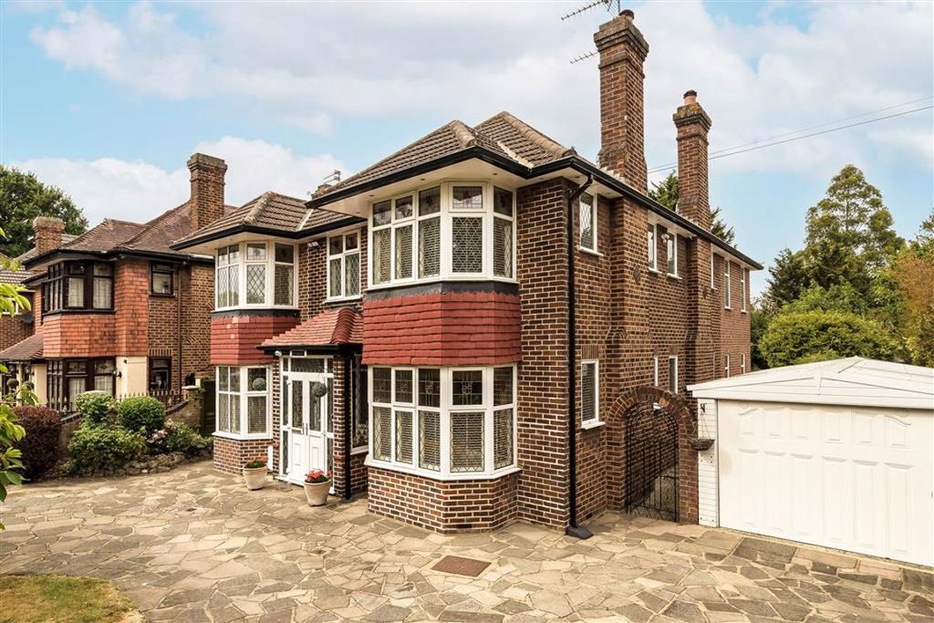 Property photo 1 of 12