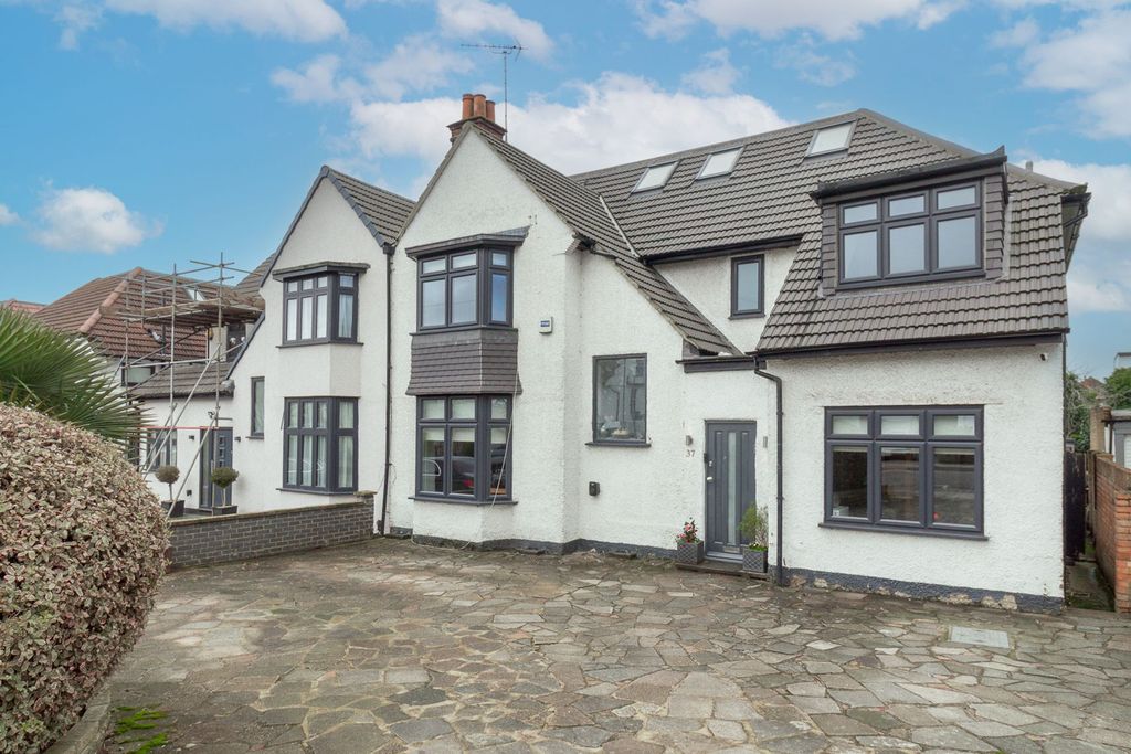 Property photo 1 of 22